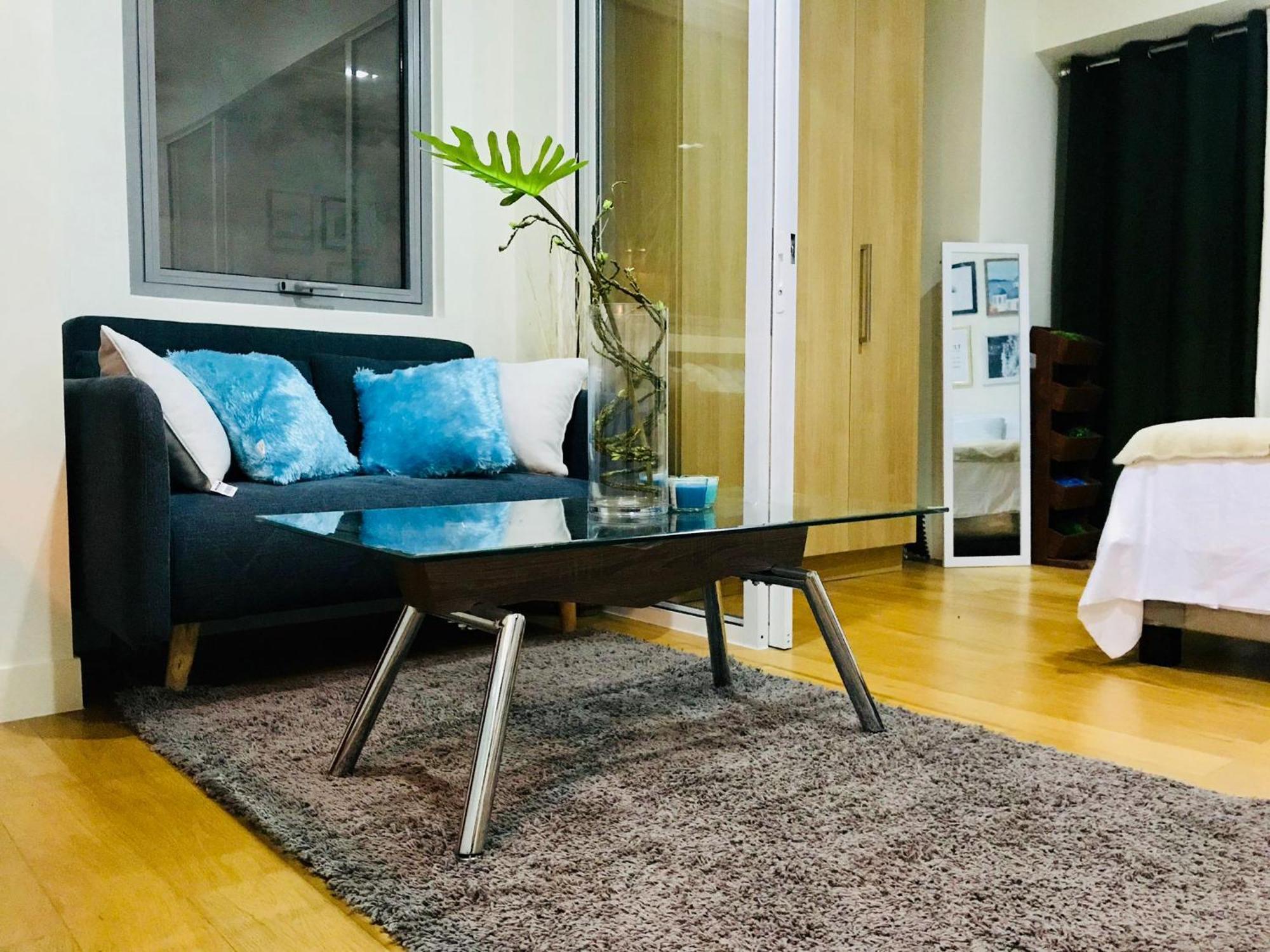 Acqua Private Residence Livingstone Tower Condo Unit With Free Wifi มะนิลา ภายนอก รูปภาพ